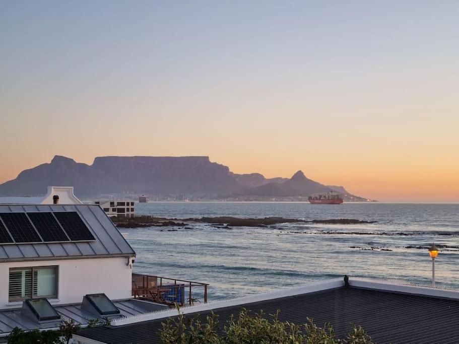 Cape Town, Sea Point, Beautiful 2 Bedroom Apartment @Tucked Away ภายนอก รูปภาพ